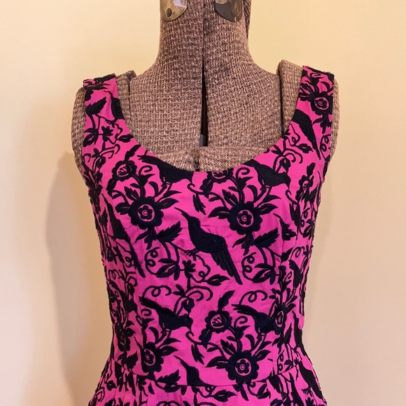 Betsey Johnson Dresses & Skirts - Betsey Johnson Embroidered Bird Brocade Dress